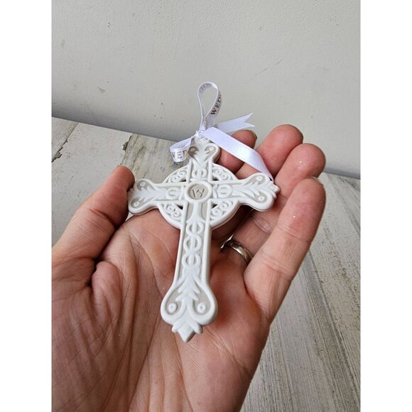 Wedgwood Irish figural cross religious ornament porcelain Xmas tree - Picture 8 of 8